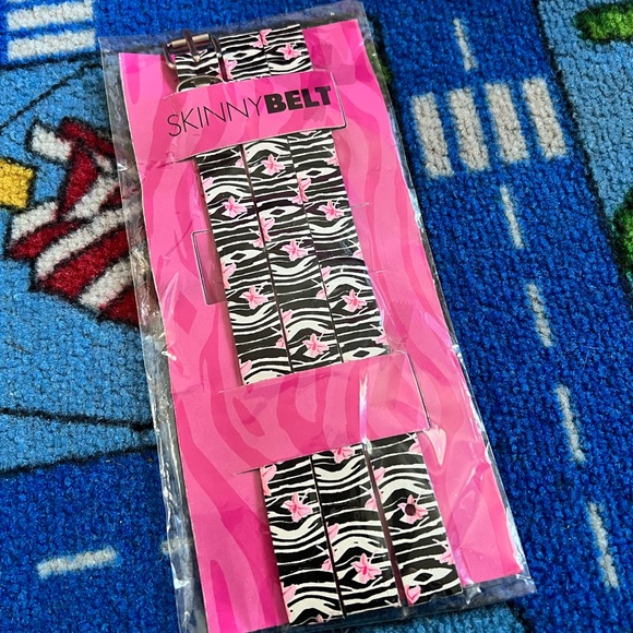 Accessories - Ladies skinny belt